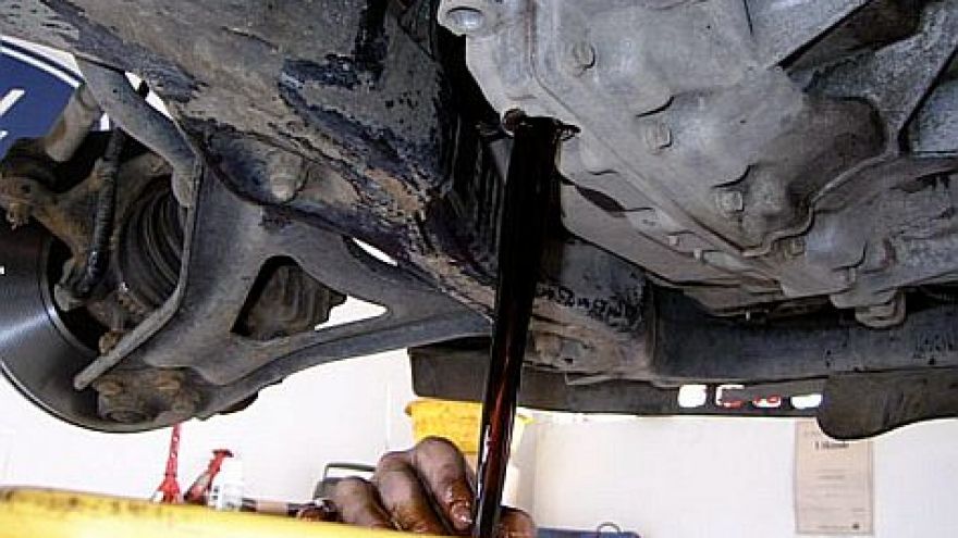 Miért fontos a váltóolaj cseréje?